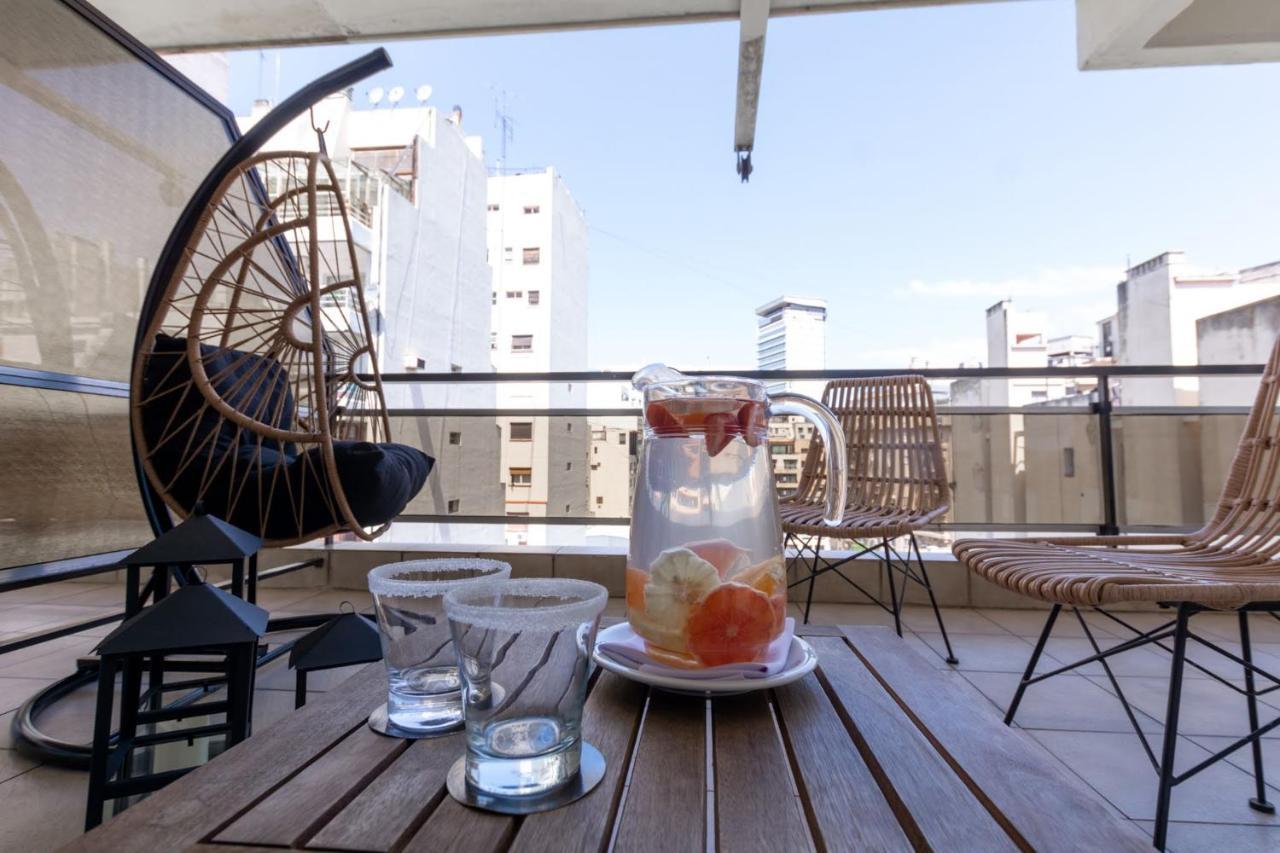 Feir'S Park Hotel & Rooftop Buenos Aires Exterior foto A balcony in Buenos Aires, Argentina