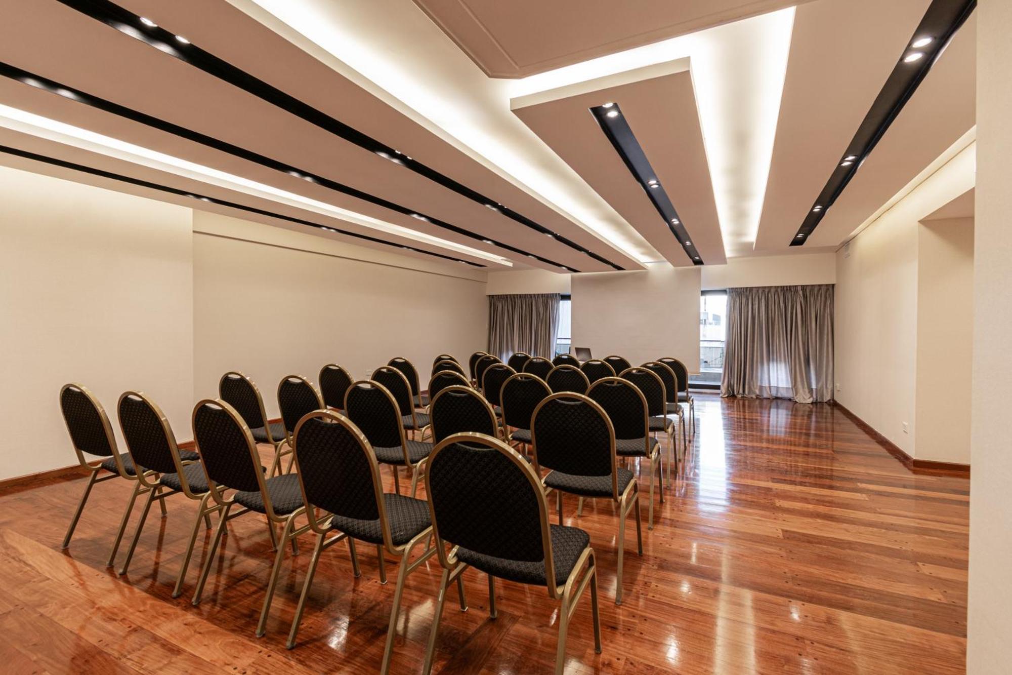 Feir'S Park Hotel & Rooftop Buenos Aires Exterior foto The conference room